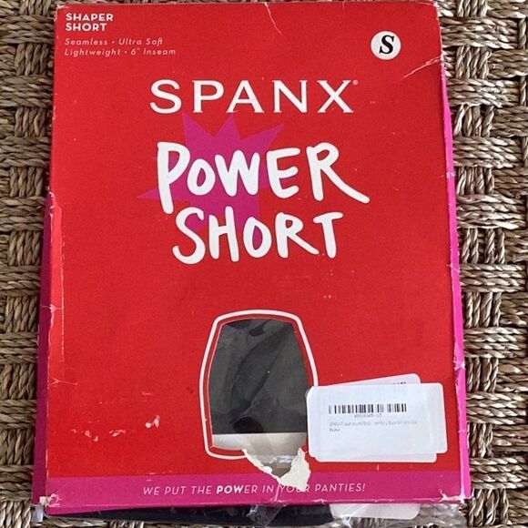 SPANX Seamless & Lightweight Power Shorts, 6” inseam, Black, Size Small, NWT - Picture 3 of 6